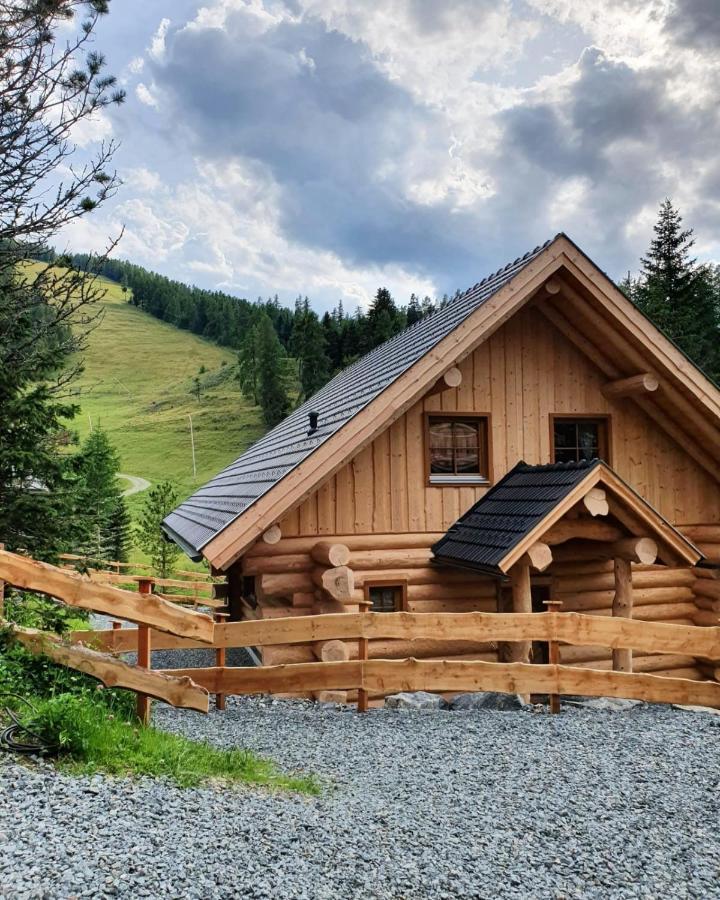 Almzauber Chalets - Haus Enzian Inkl Infrarotliegen Hochrindl Eksteriør bilde